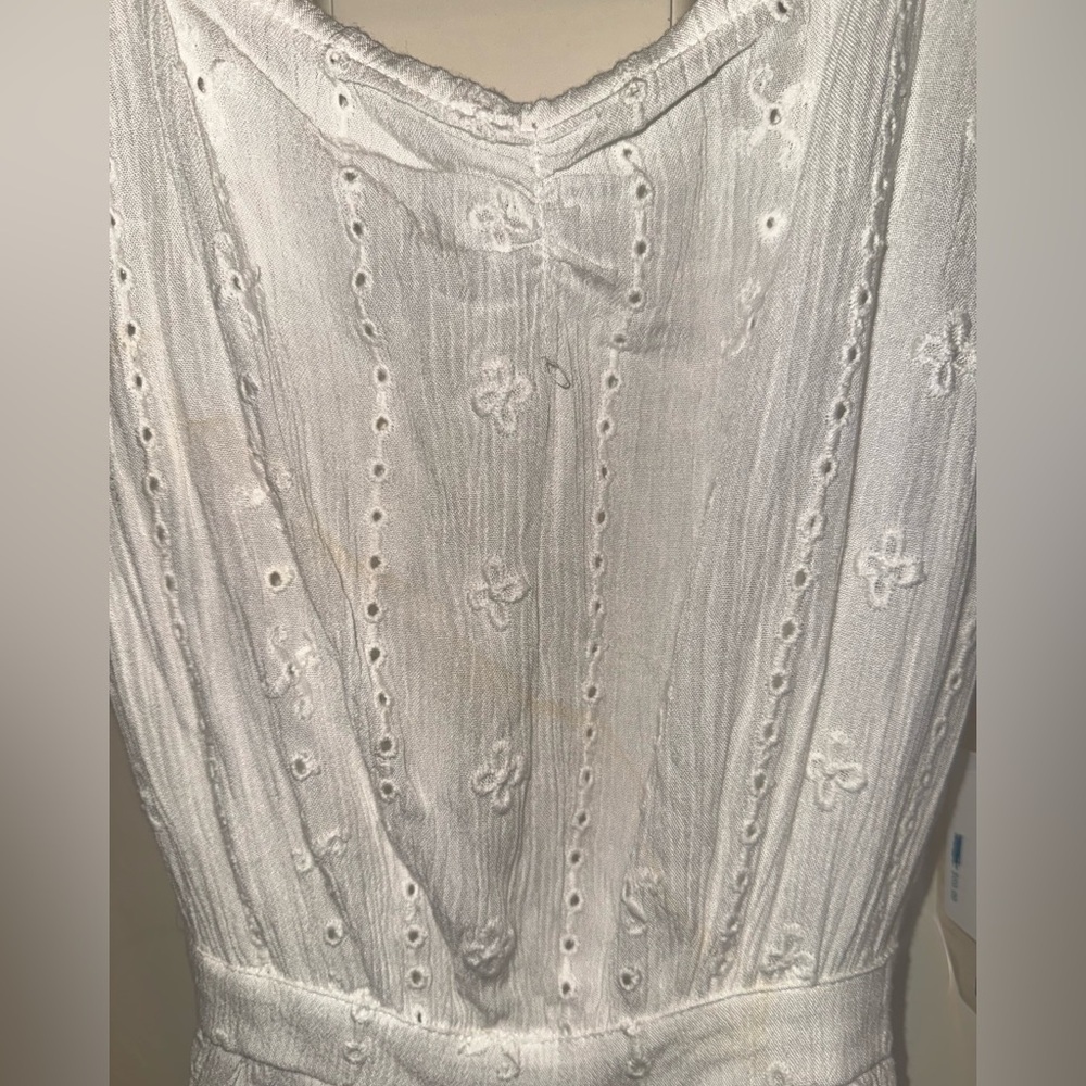 Dex white eyelet lace Romper - Picture 5 of 8